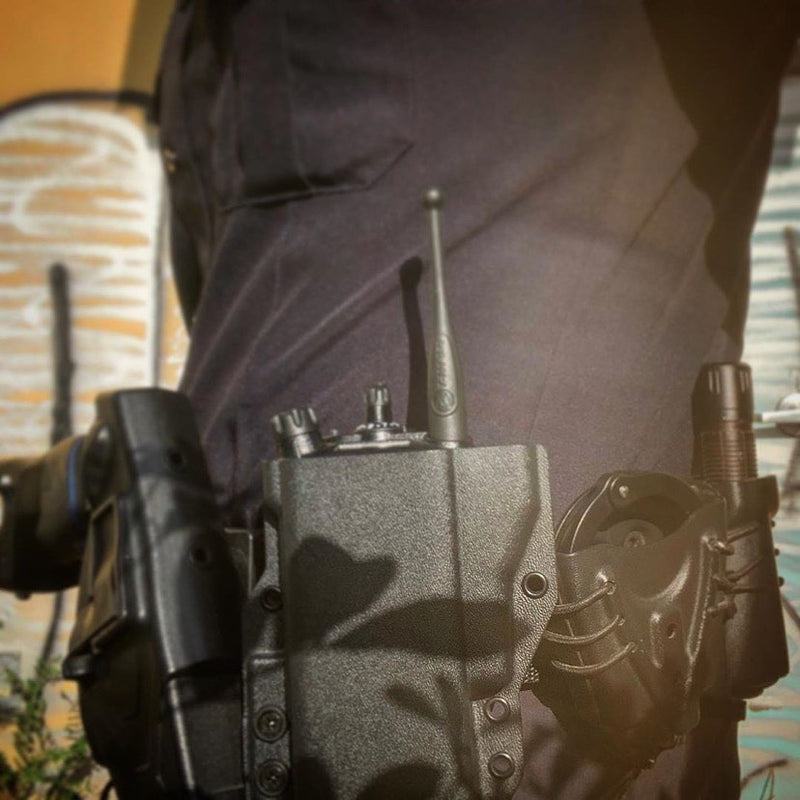 Porta manette Evolution Universal Handcuff Holder - Wilder Tactical