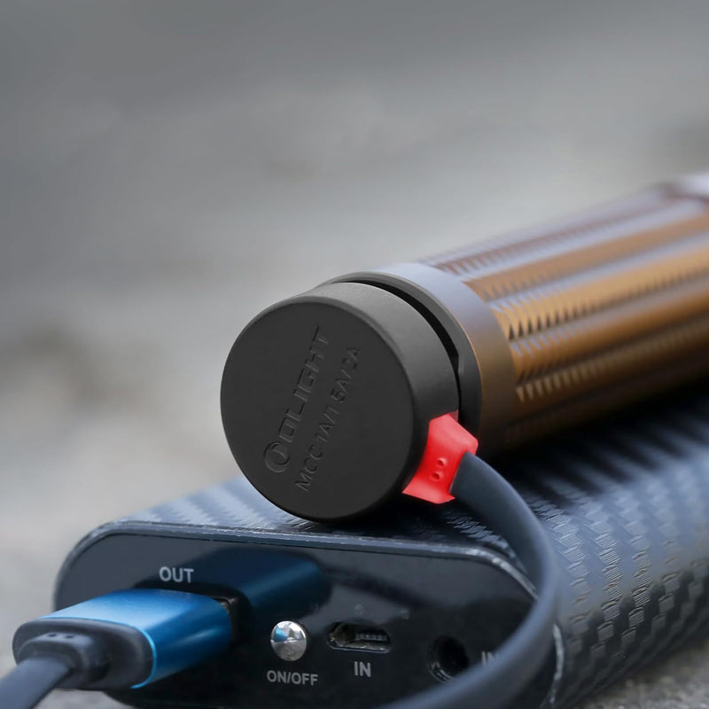 Linterna de mano Warrior Mini 3 1750 Lum. recargable- Olight