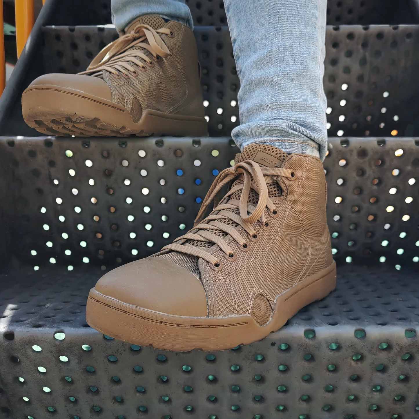 OTB Maritime Assault Mid Sneakers - Altama — SERMILITAR