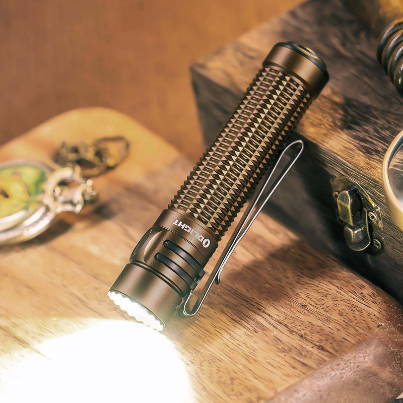 Linterna de mano Warrior Mini 3 1750 Lum. recargable- Olight