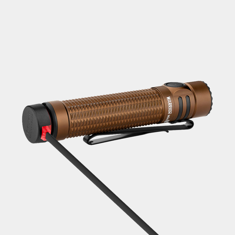 Linterna de mano Warrior Mini 3 1750 Lum. recargable- Olight