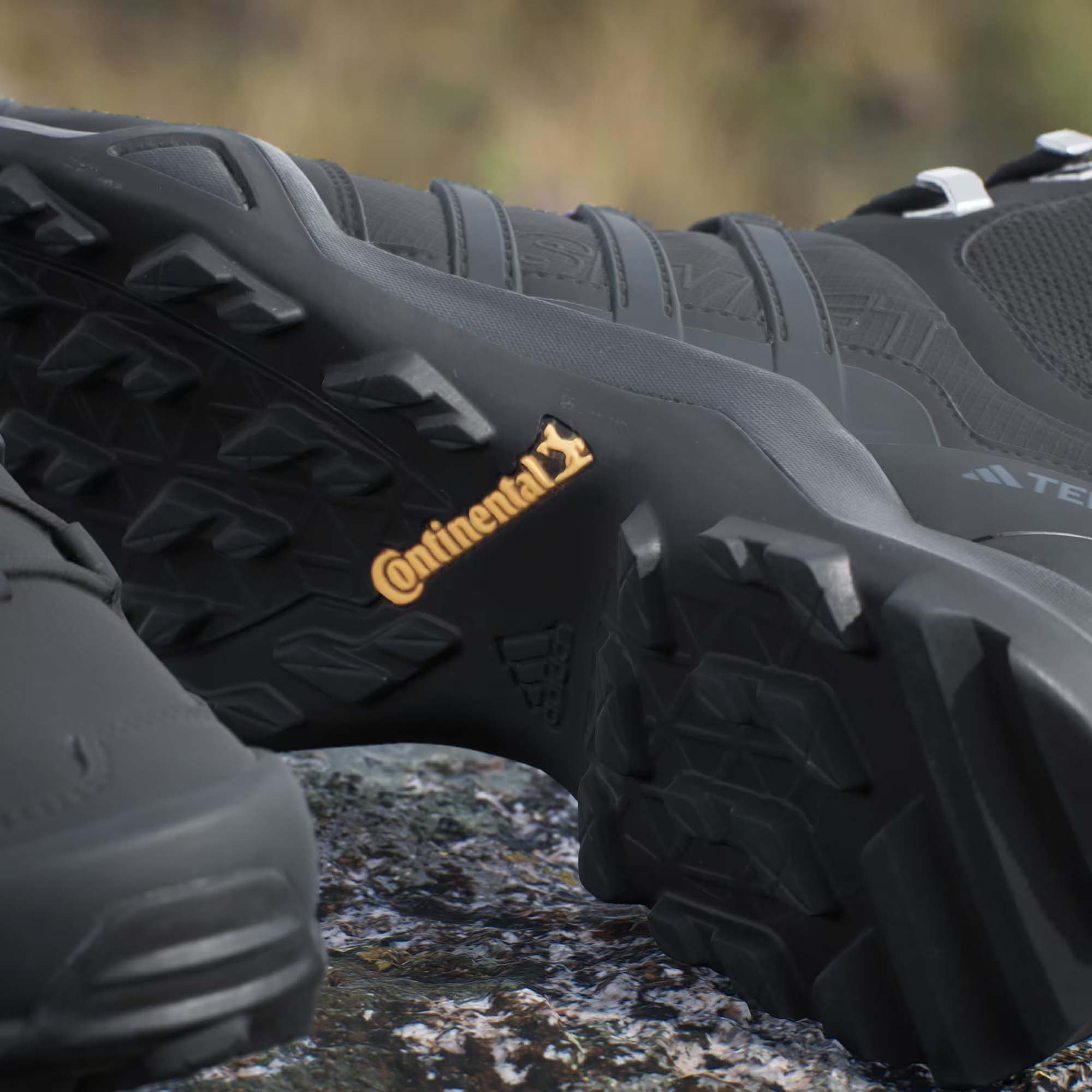 Swift R2 MID GTX Hiking Boots - Adidas — SERMILITAR