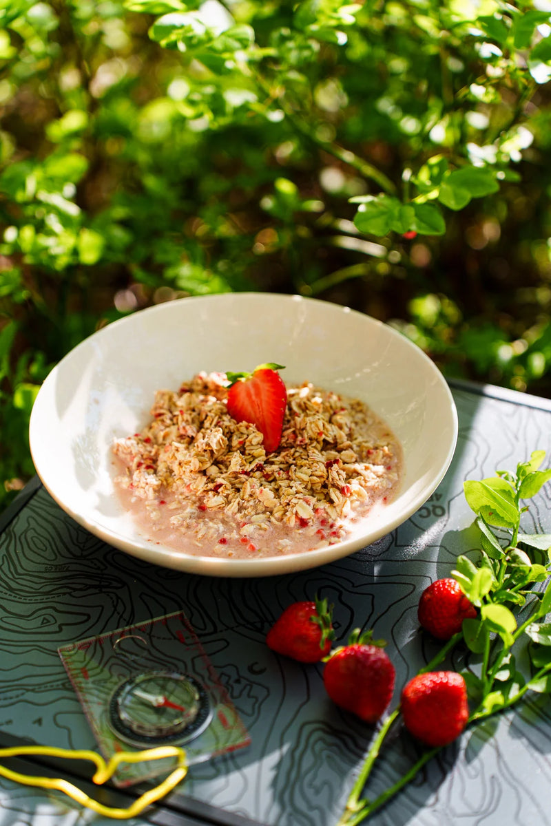 Granola with Strawberries - Food Force
