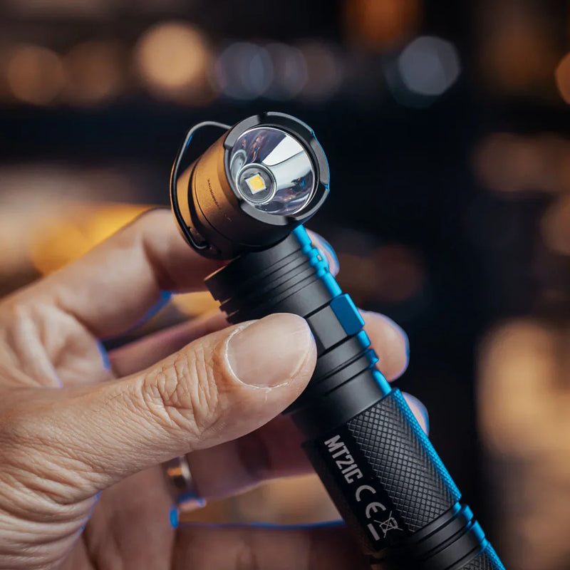 NiteCore hoofdlamp HC35 en zaklamp in een - 2700 lumen - Zwart NiteCore hoofdlamp HC35 en zaklamp in een - 2700 lumen - Zwart