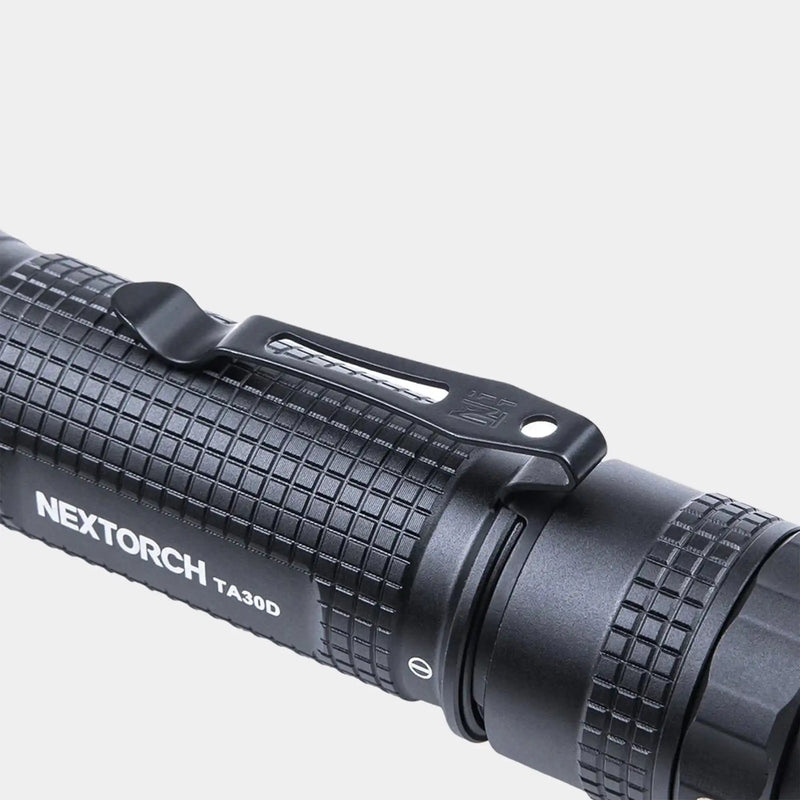 Torcia portatile TA30D 2200 Lum. con anello tattico - Nextorch