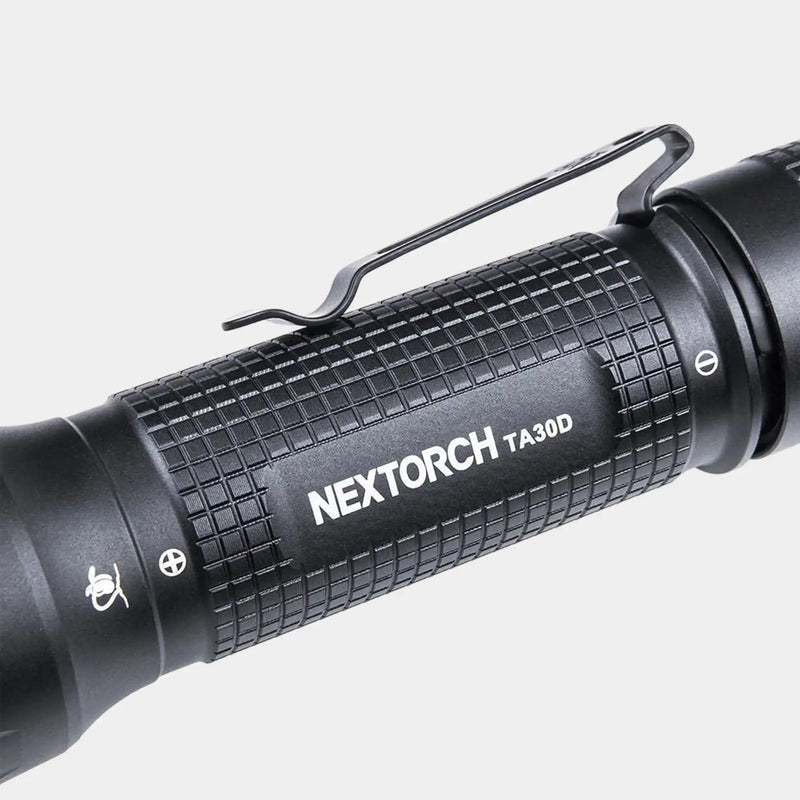 Torcia portatile TA30D 2200 Lum. con anello tattico - Nextorch