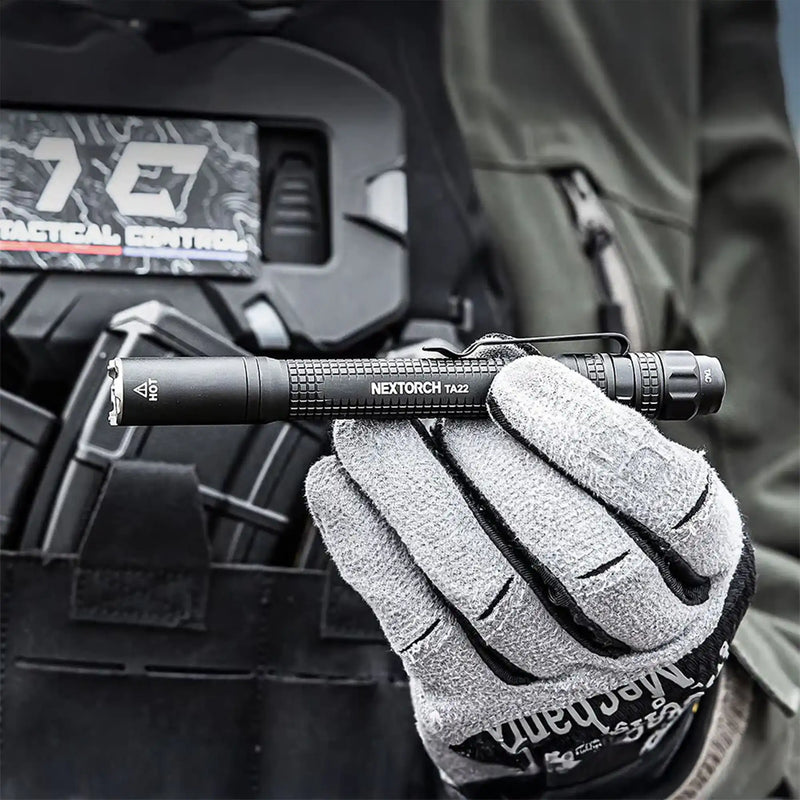 Nextorch TA22 Taschenlampe 800 Lumen, Stiftform