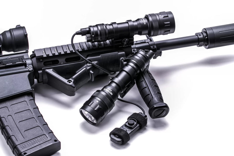 Linterna para arma larga con pulsador remoto WL50B IR 1000 Lum. - Nextorch