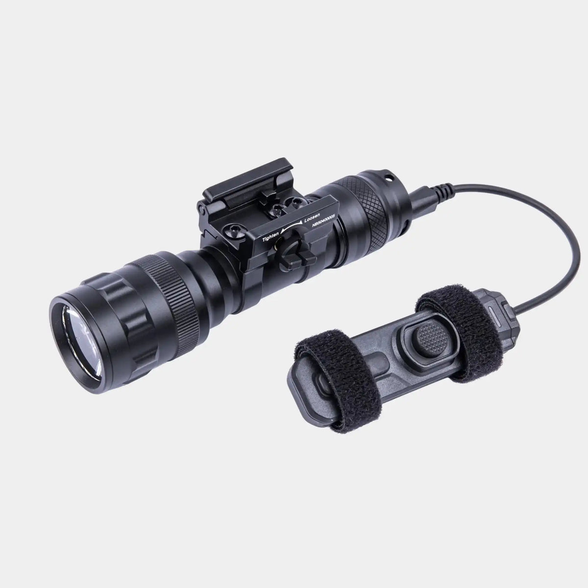 Linterna para arma larga con pulsador remoto WL50B IR 1000 Lum