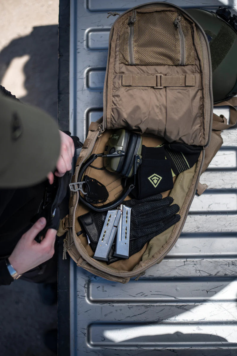 Mochila bandolera Crosshatch 19L - First Tactical