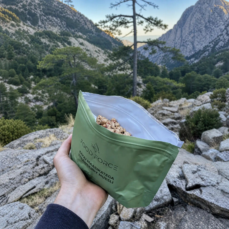 Granola with Strawberries - Food Force