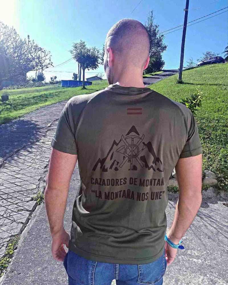 Mountain hunters t-shirt