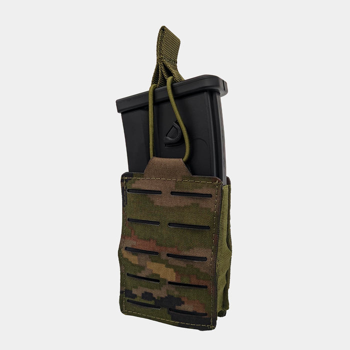 Pixelated wooded rifle magazine carrier - Conquer